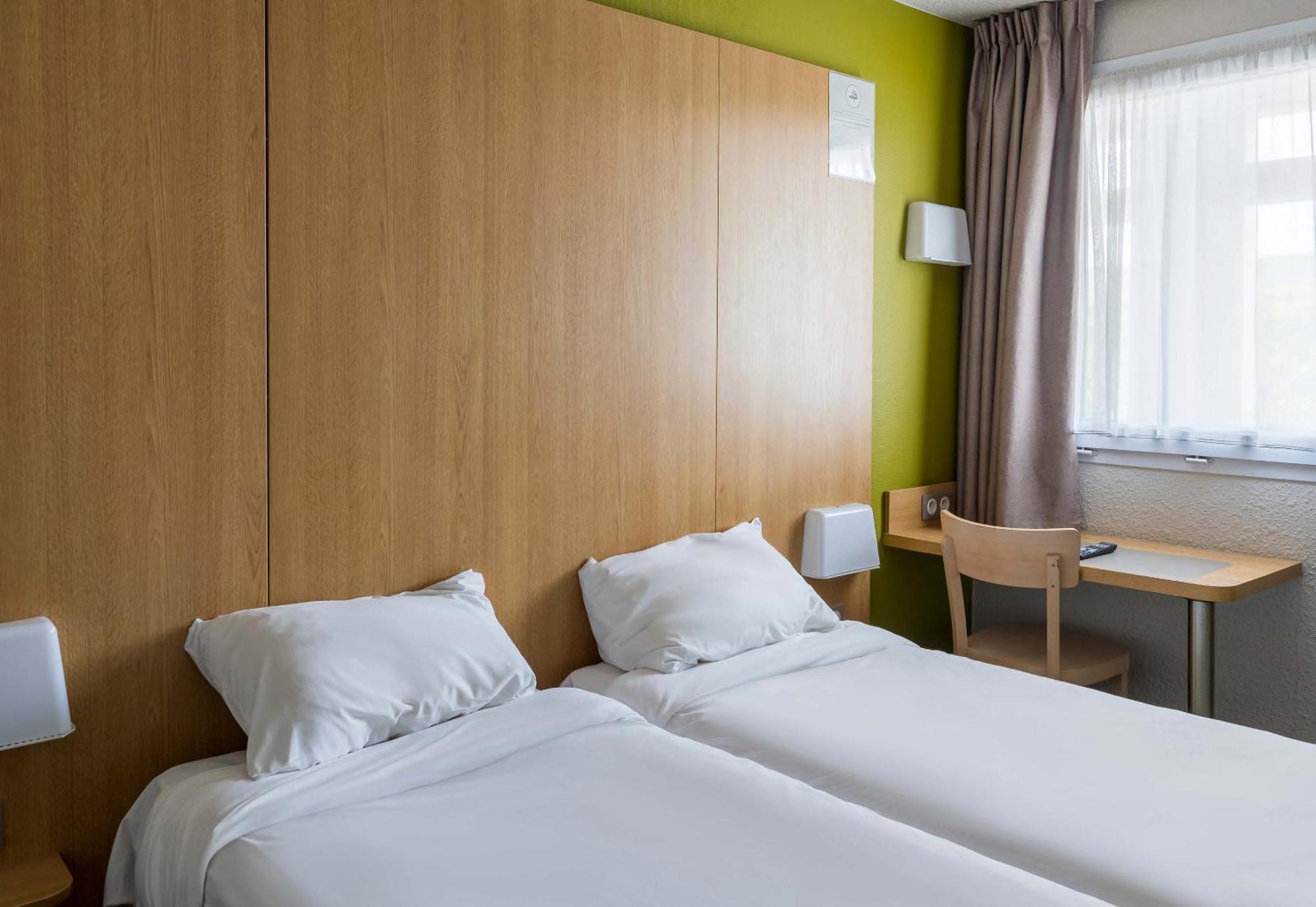 B&B Hotel Troyes Barberey Bagian luar foto