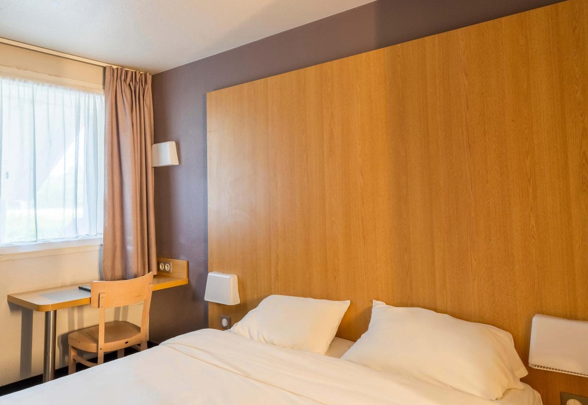 B&B Hotel Troyes Barberey Bagian luar foto