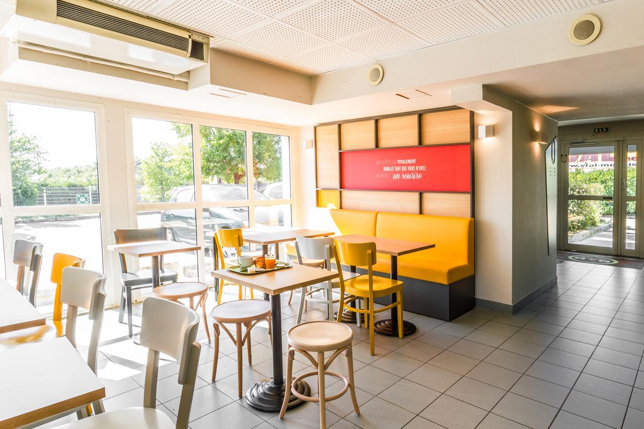 B&B Hotel Troyes Barberey Bagian luar foto