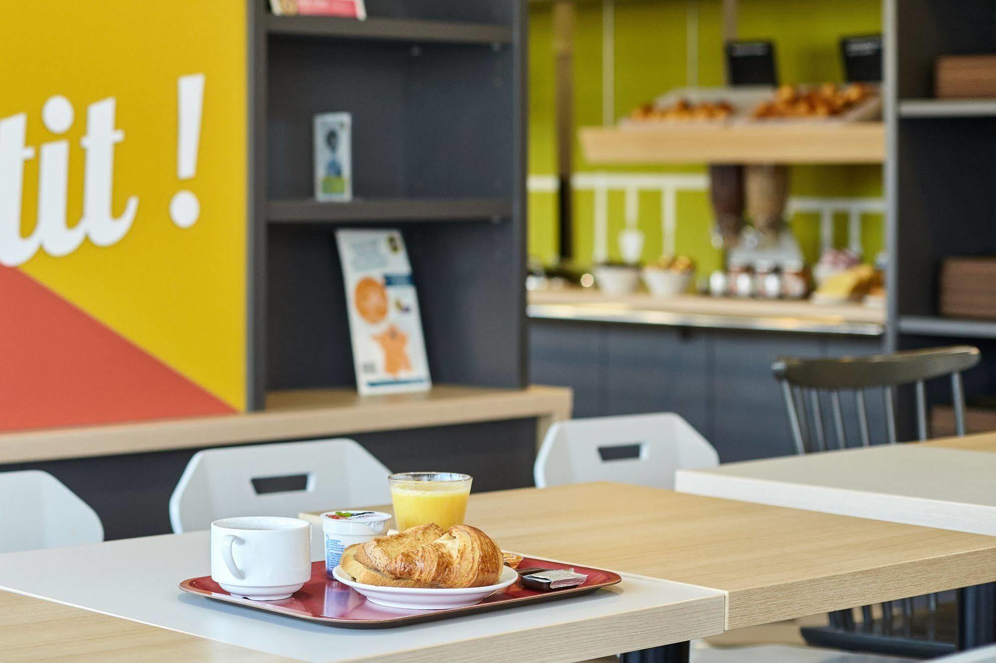 B&B Hotel Troyes Barberey Bagian luar foto